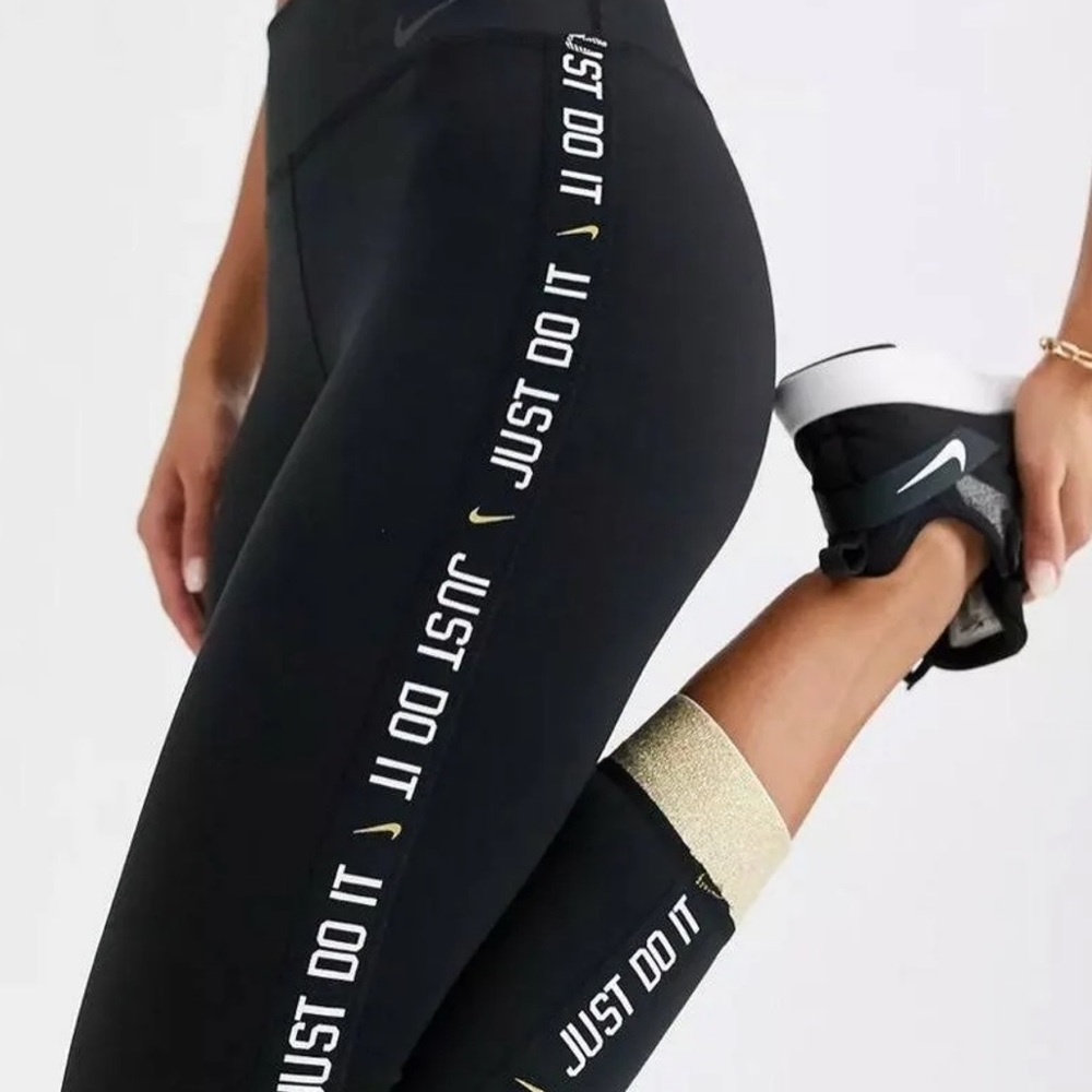 𝅺Nike Black Metallic Gold Cuff Just Do It Dr-Fit Leggings. Sz. Small